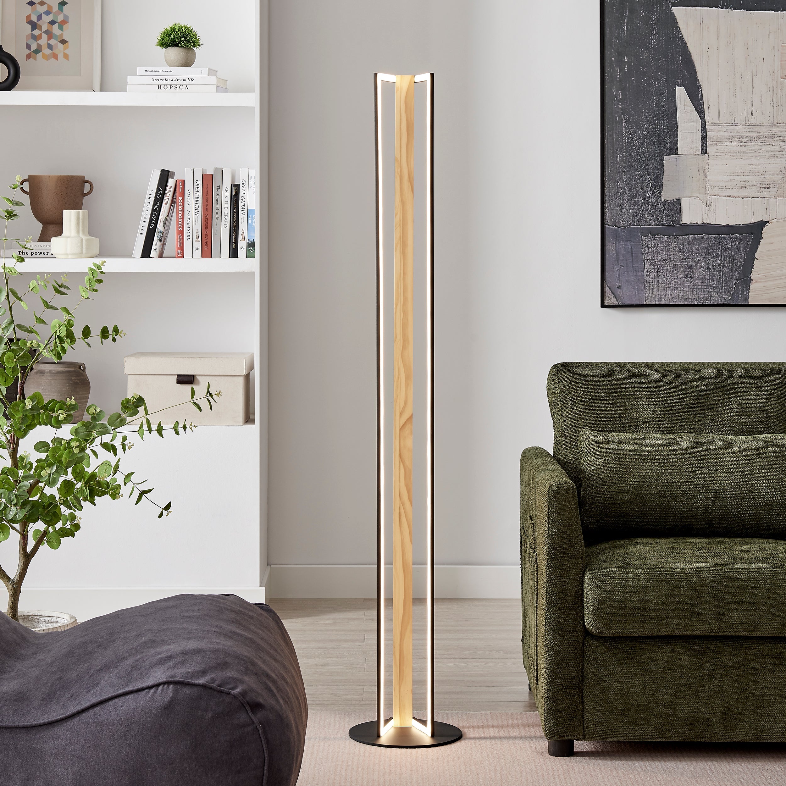 Sculptural Floor Lamp – Satin Black Iron & Natural Wood