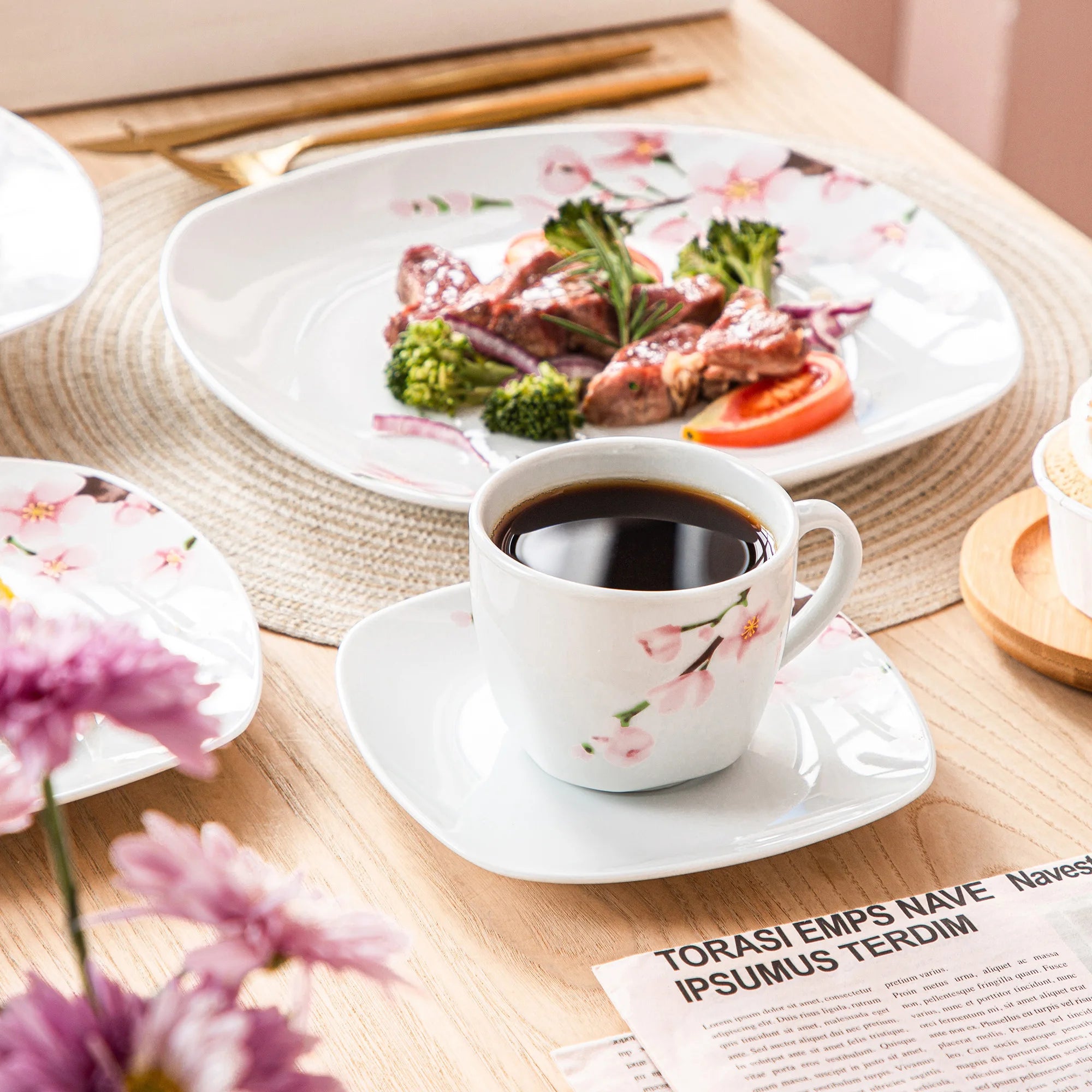 VEWEET Annie 30-Piece Porcelain Dinnerware Set – Pink Floral, Service for 6