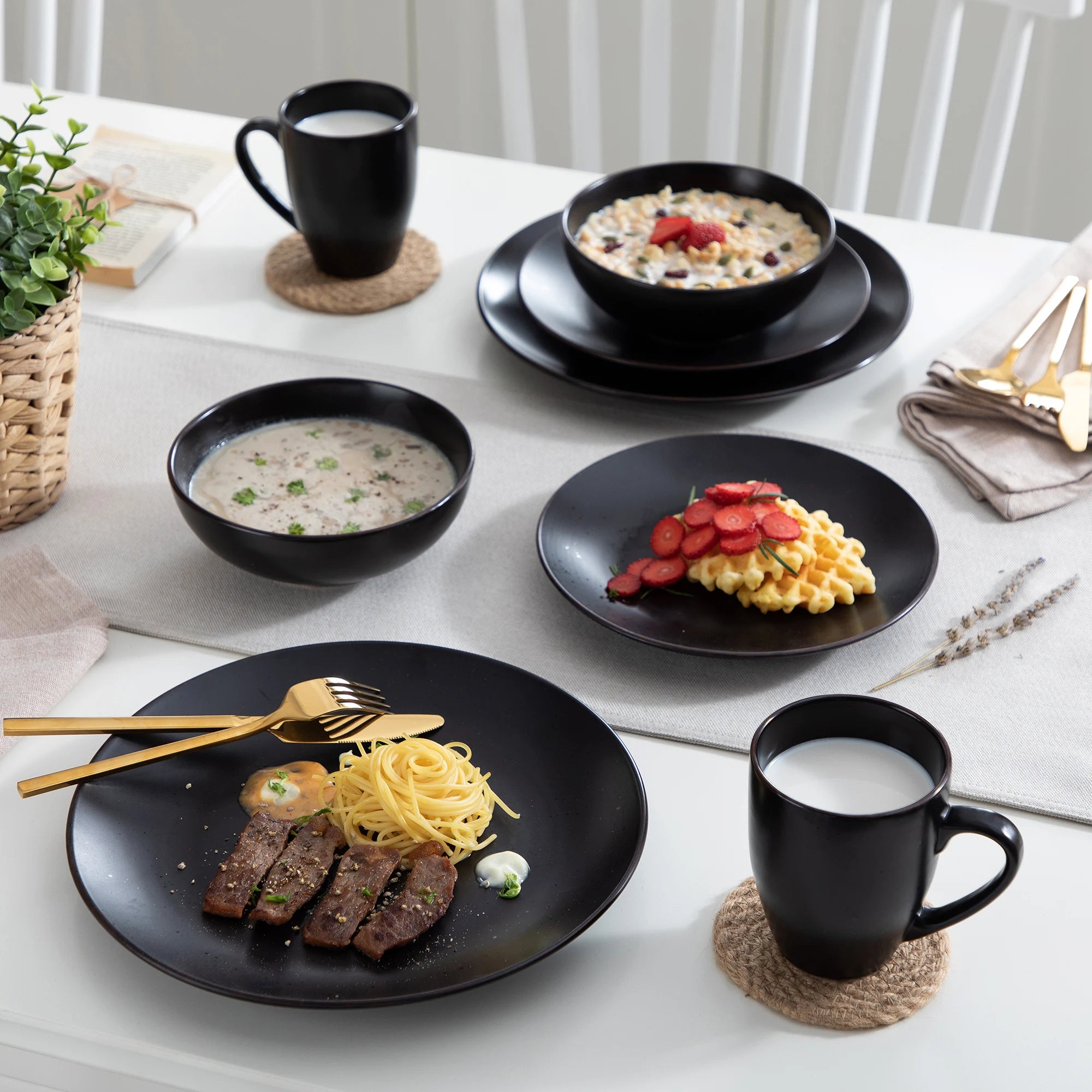 VANCASSO MODA Black Dinnerware – 16/32/48 Pieces