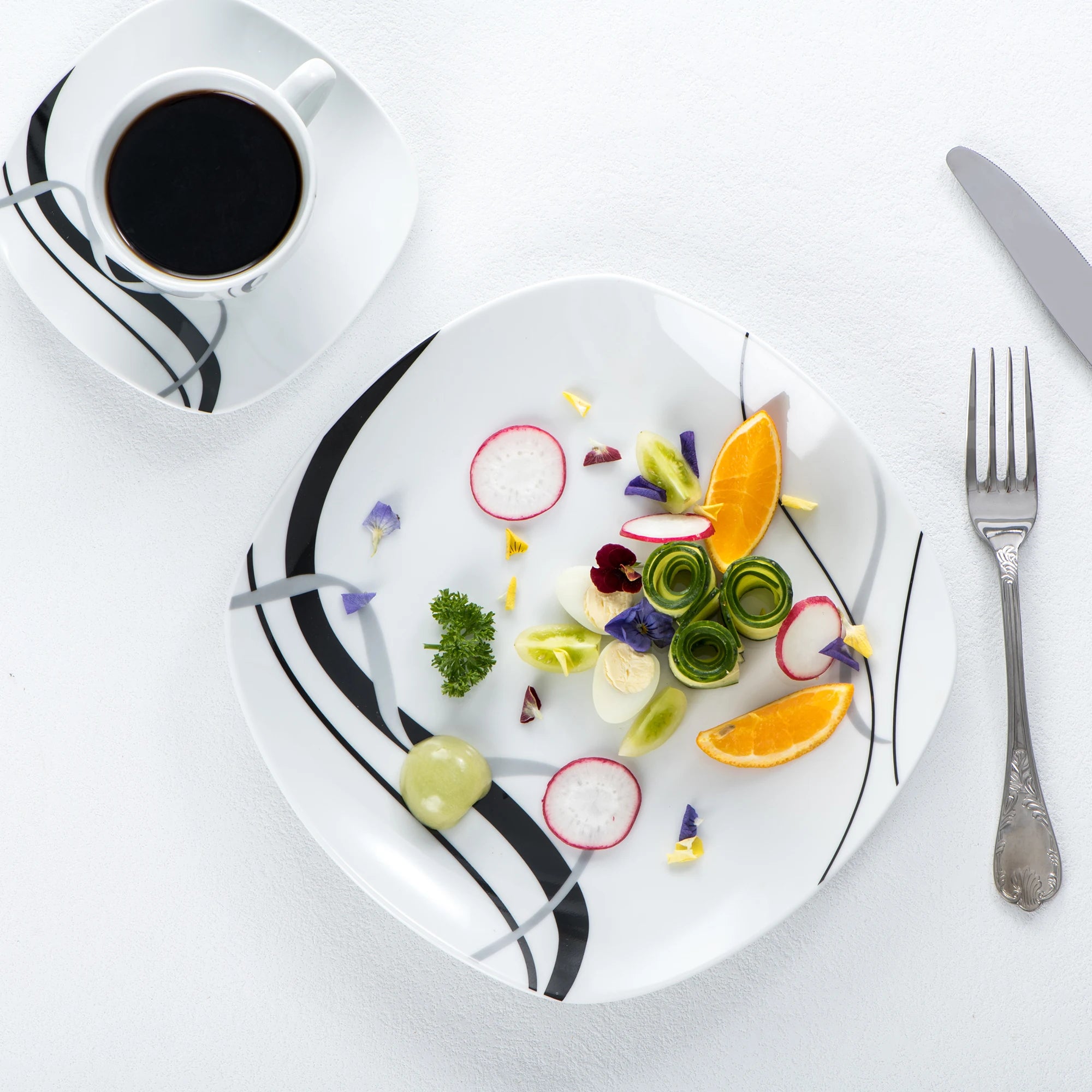VEWEET Fiona Porcelain Dinnerware Set – 30/60 Pieces, Gray & Black Lines