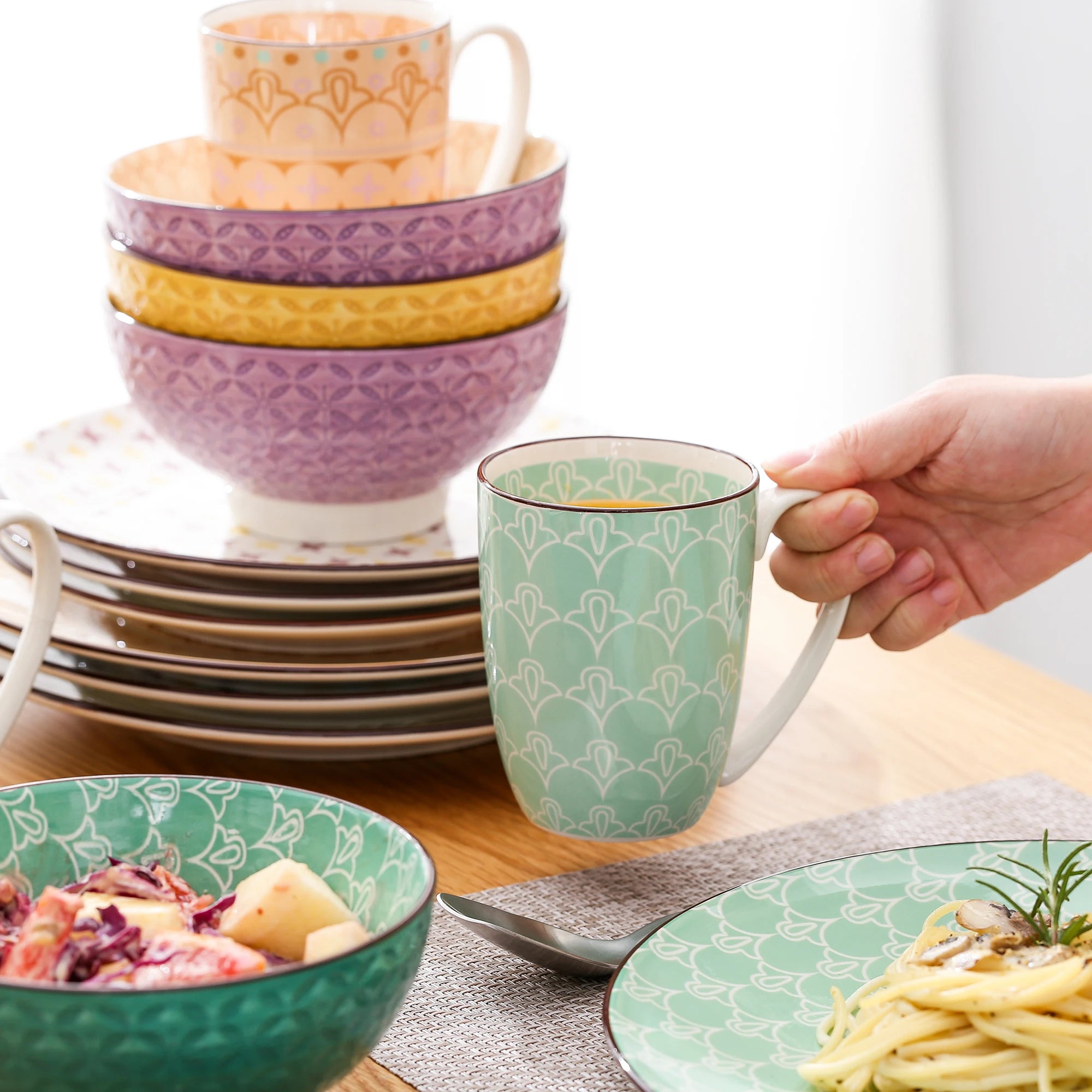 Vancasso Tulip Porcelain Dinnerware Set