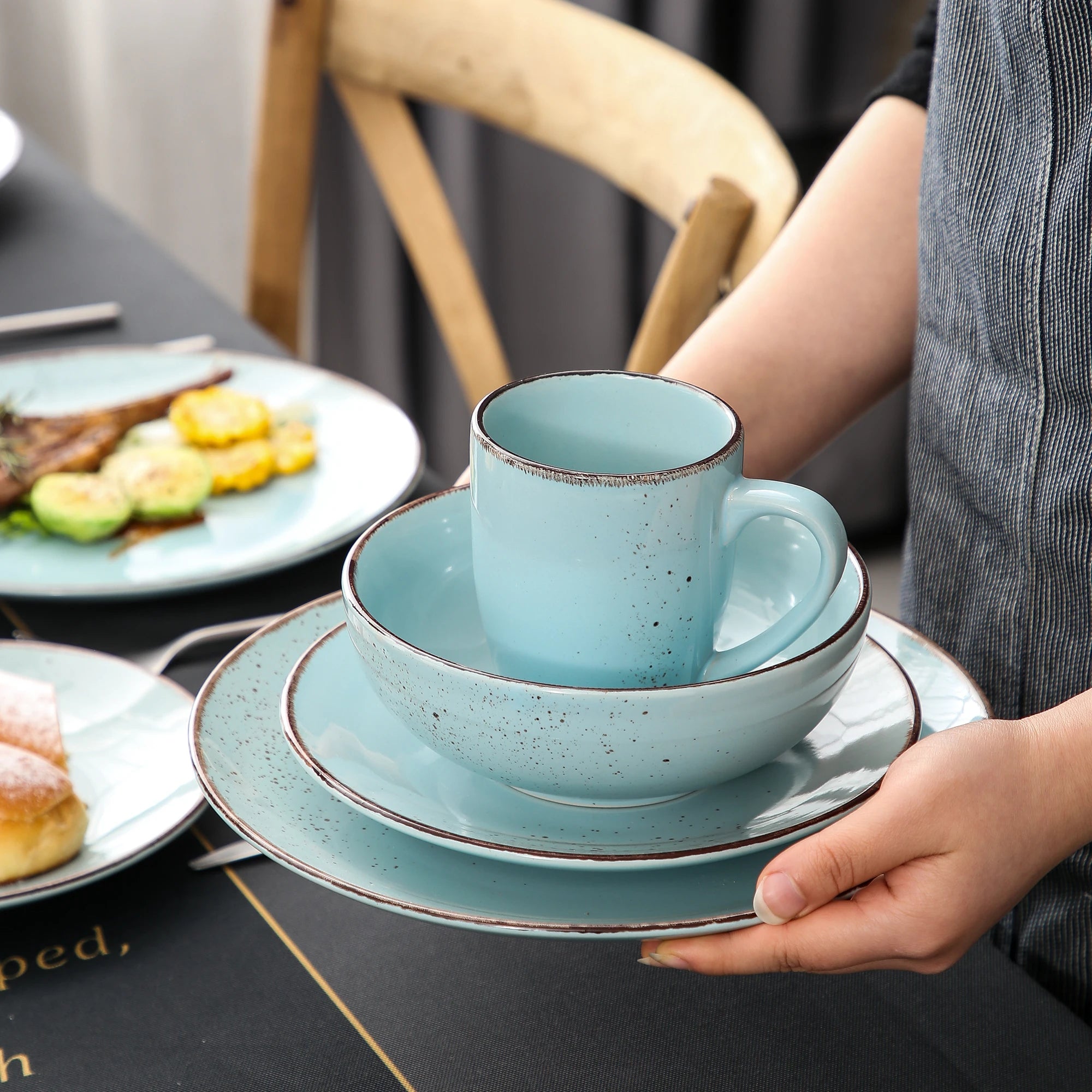 VANCASSO Navia Oceano Blue Dinnerware