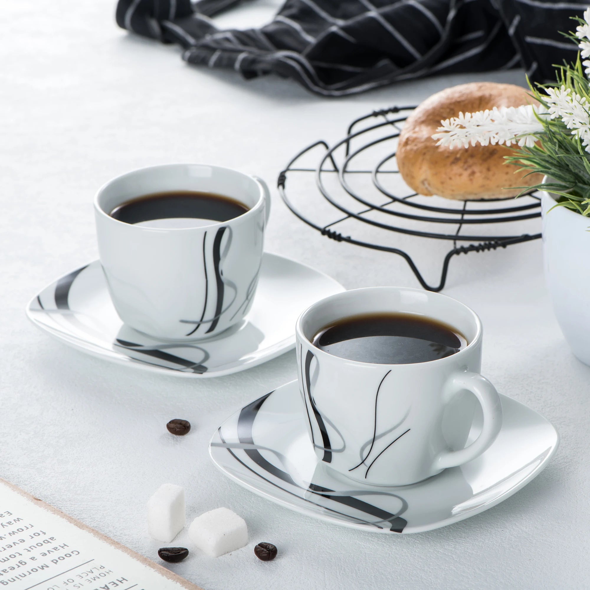 VEWEET Fiona Porcelain Dinnerware Set – 30/60 Pieces, Gray & Black Lines