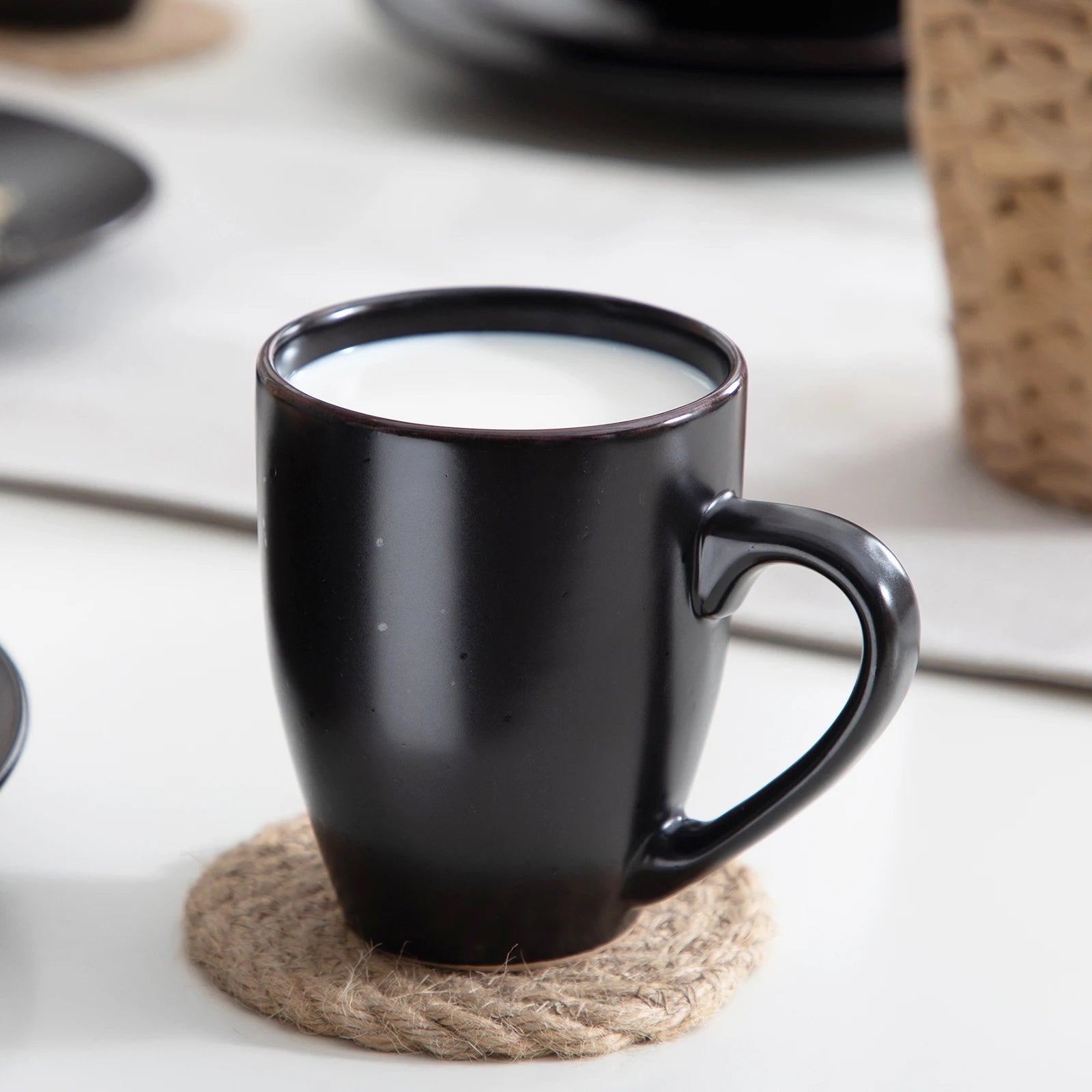 VANCASSO MODA Black Dinnerware – 16/32/48 Pieces