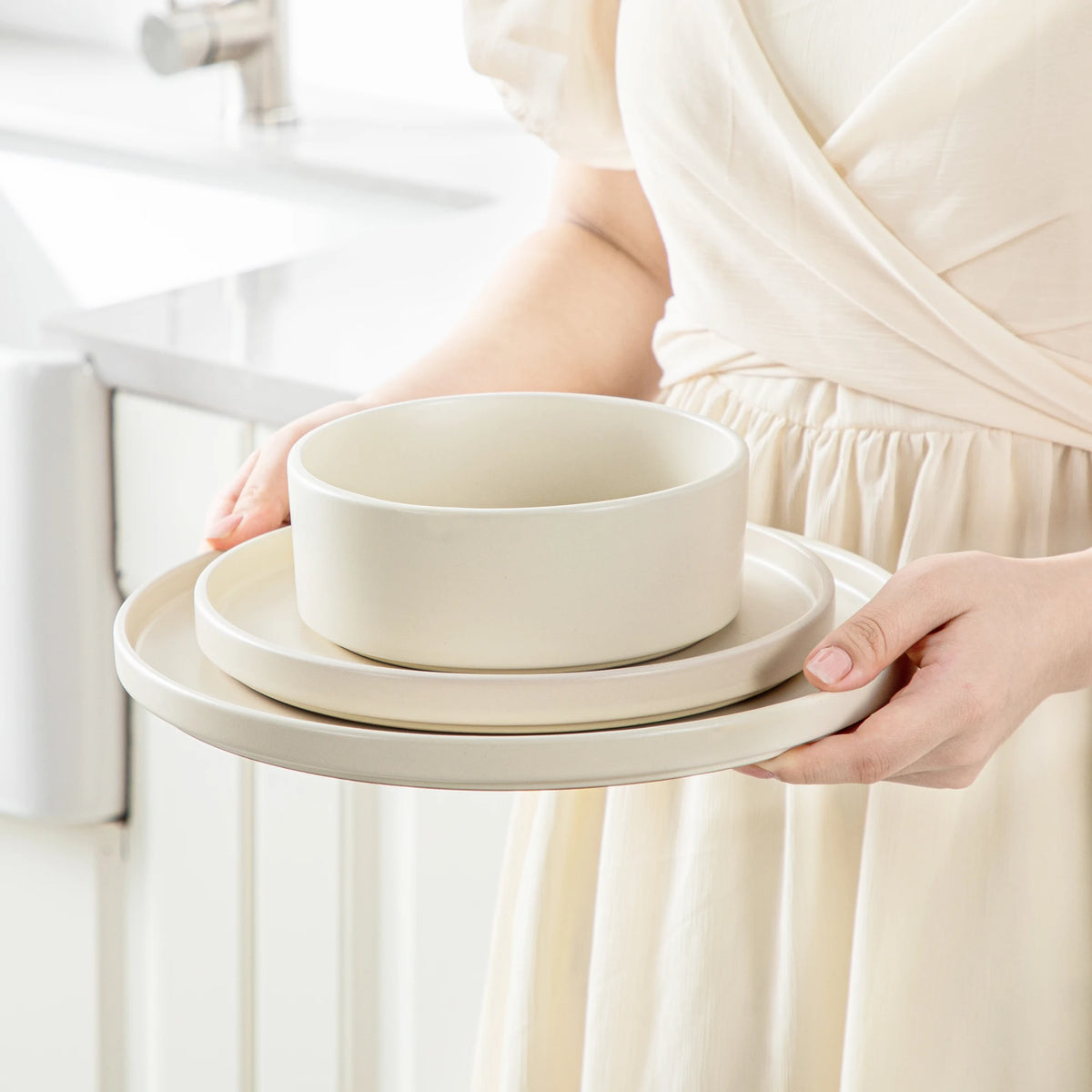 VANCASSO VENUS Dinnerware Set
