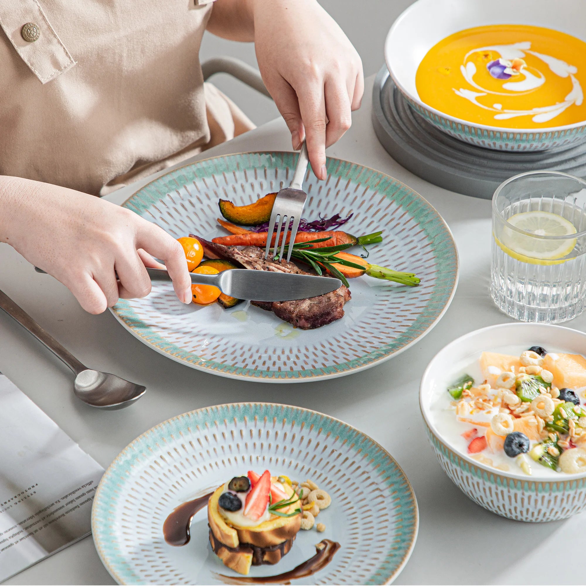 VANCASSO Pluvo Spring Series Stoneware Dinnerware Set – Green Trim, 16/32/48 Pieces