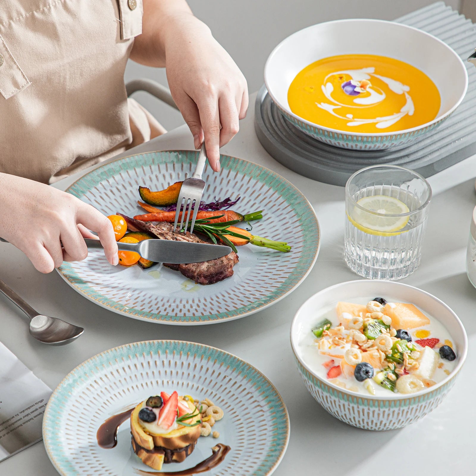 VANCASSO Pluvo Spring Series Stoneware Dinnerware Set – Green Trim, 16/32/48 Pieces