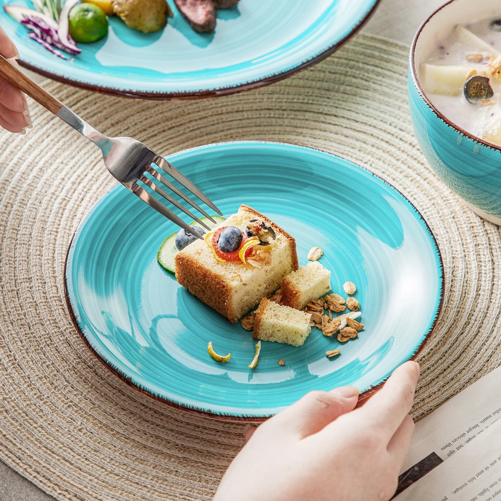 VANCASSO Bella Stoneware Dinnerware Set – 16/32/48 Pieces, Turquoise