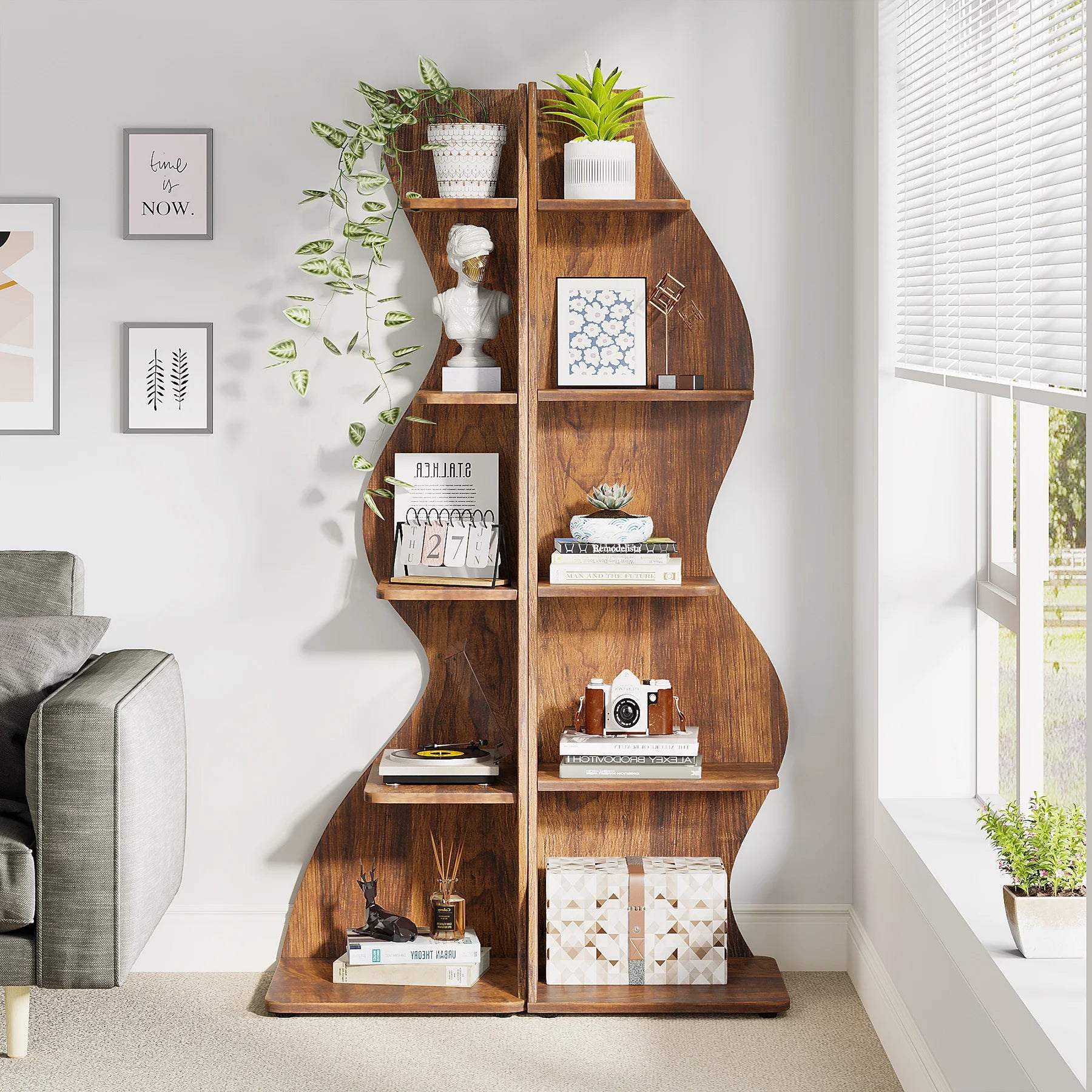 Sorella Sculptural Corner Shelf