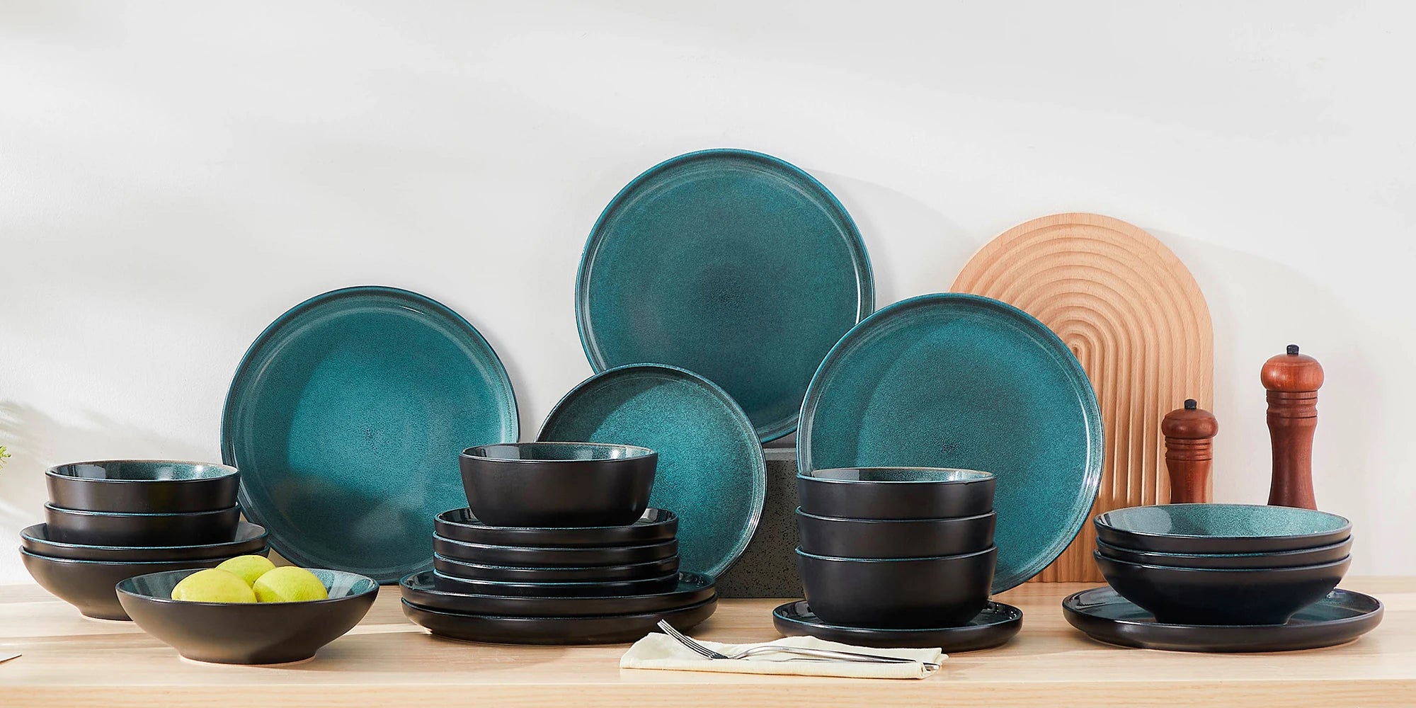 VANCASSO PLAYB Reactive Glaze Stoneware Dinnerware
