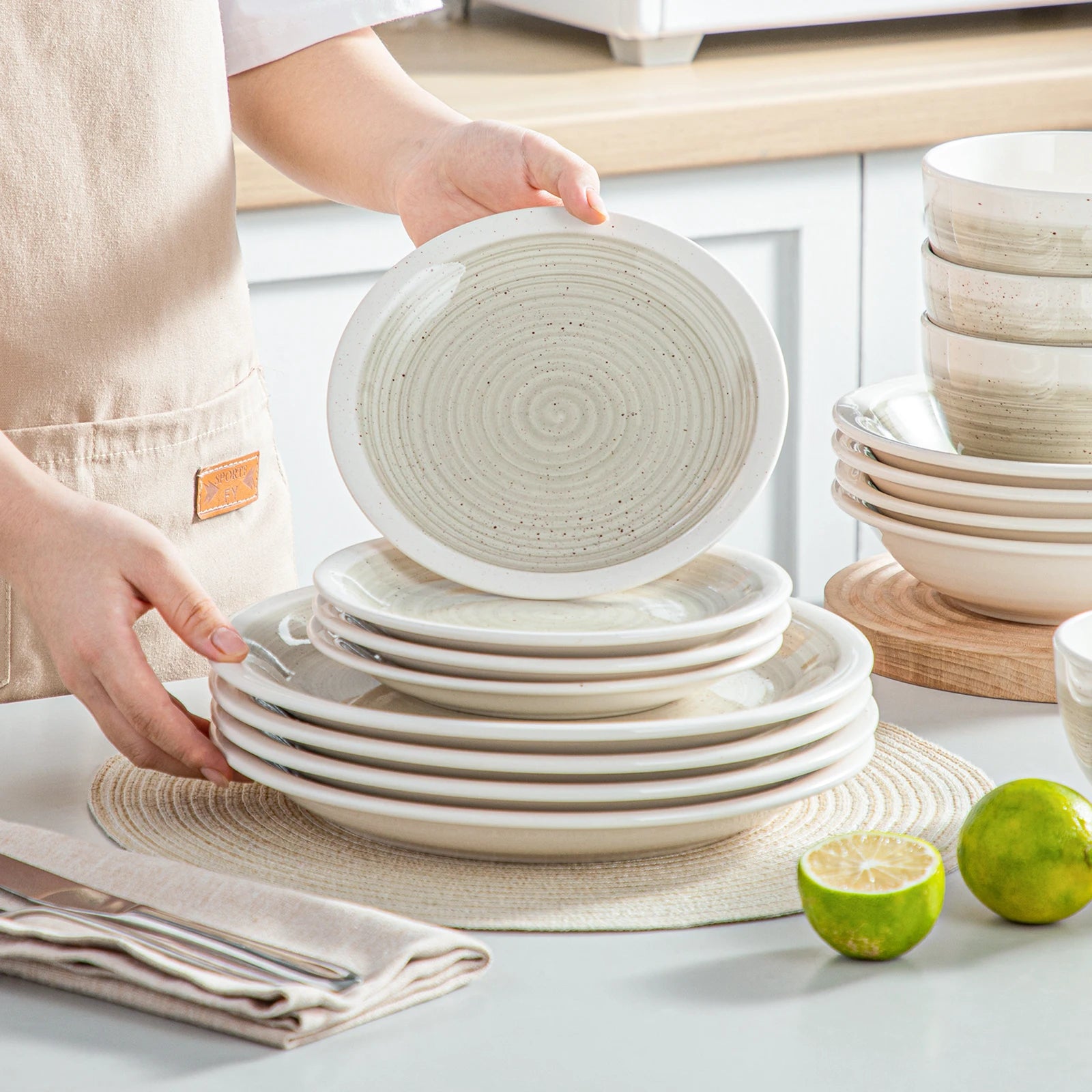 VANCASSO Ori Dinnerware in 4 Colors