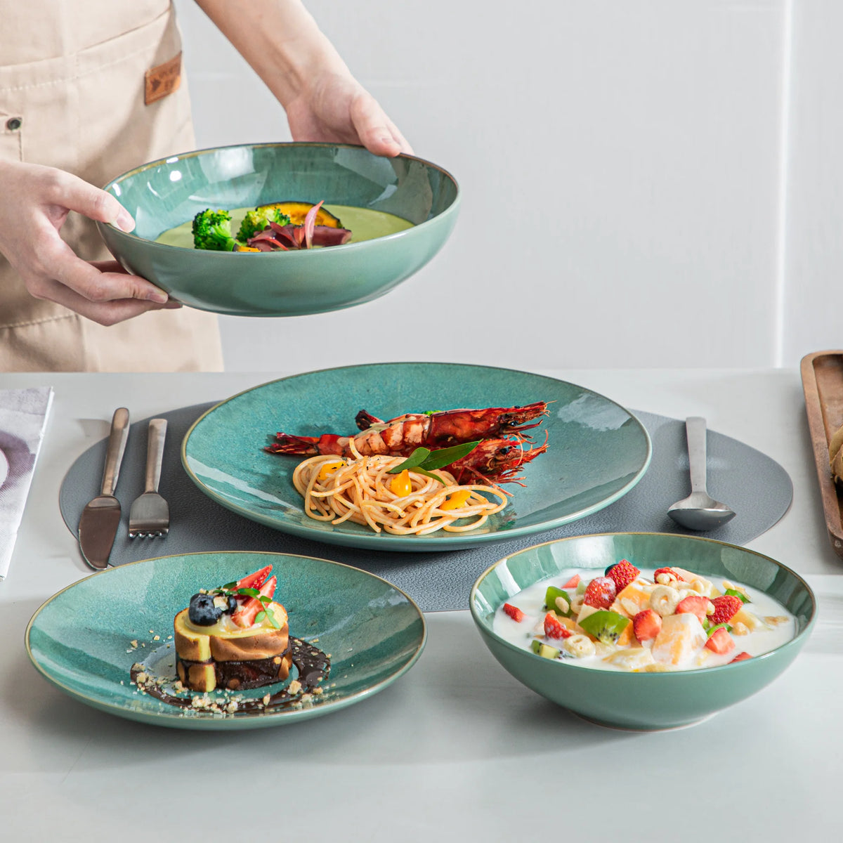 VANCASSO KARST Dinnerware Set