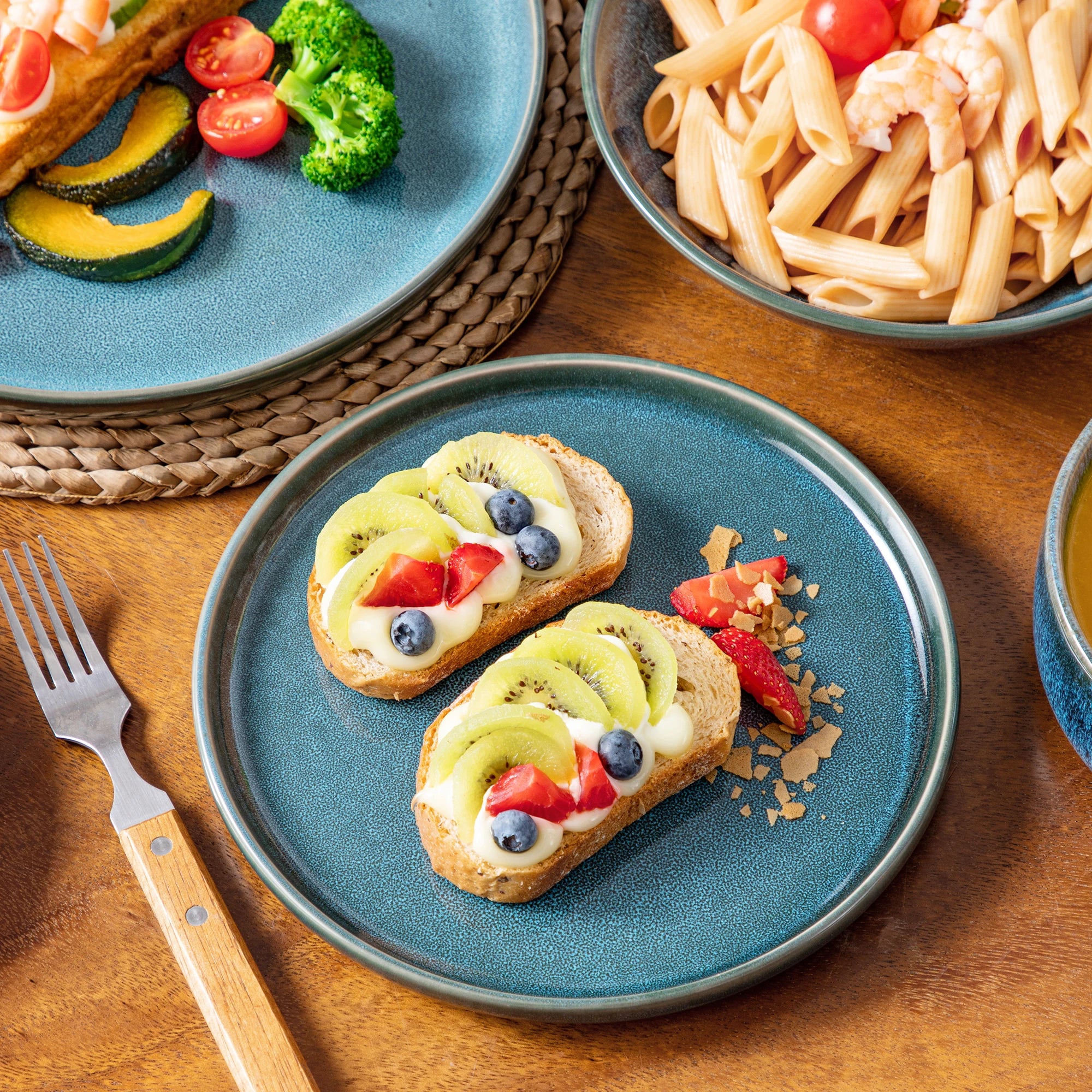 VANCASSO VEGA Reactive Blue Stoneware Dinnerware Set