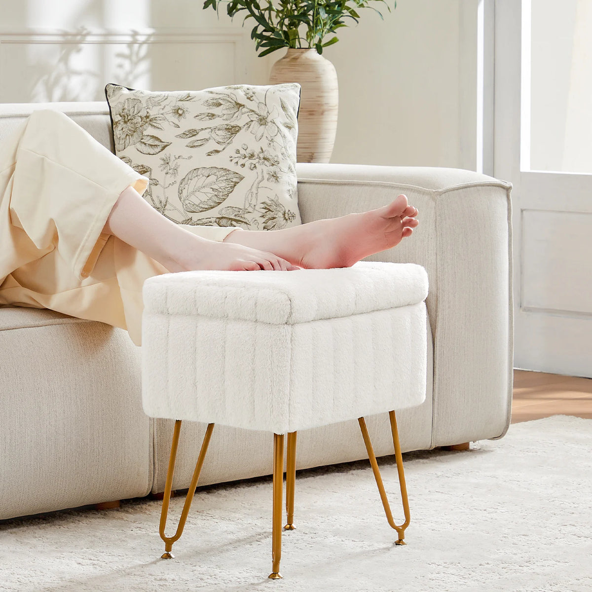 Museecho Faux-Fur Storage Ottoman