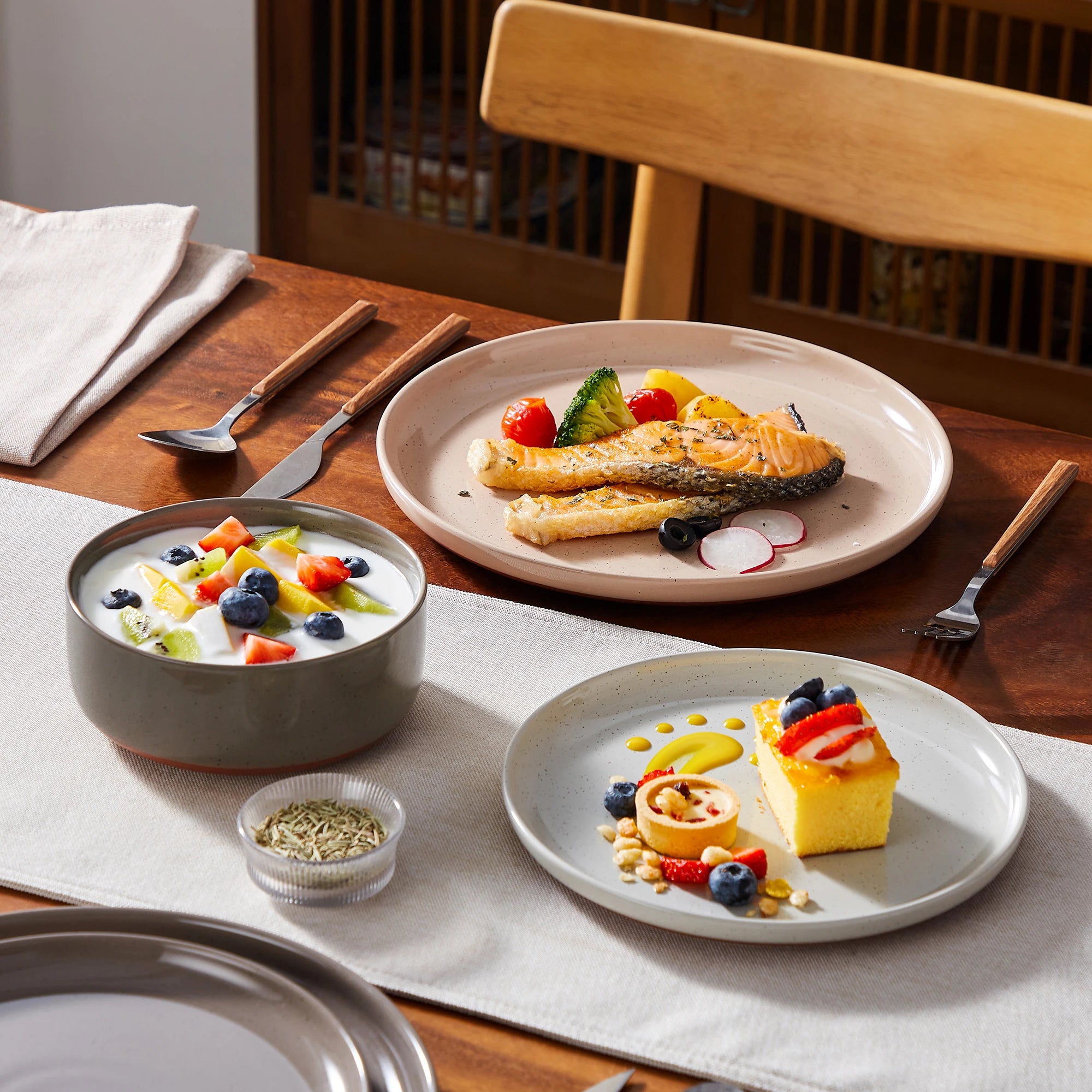 MALACASA TARA Stoneware Dinnerware Set