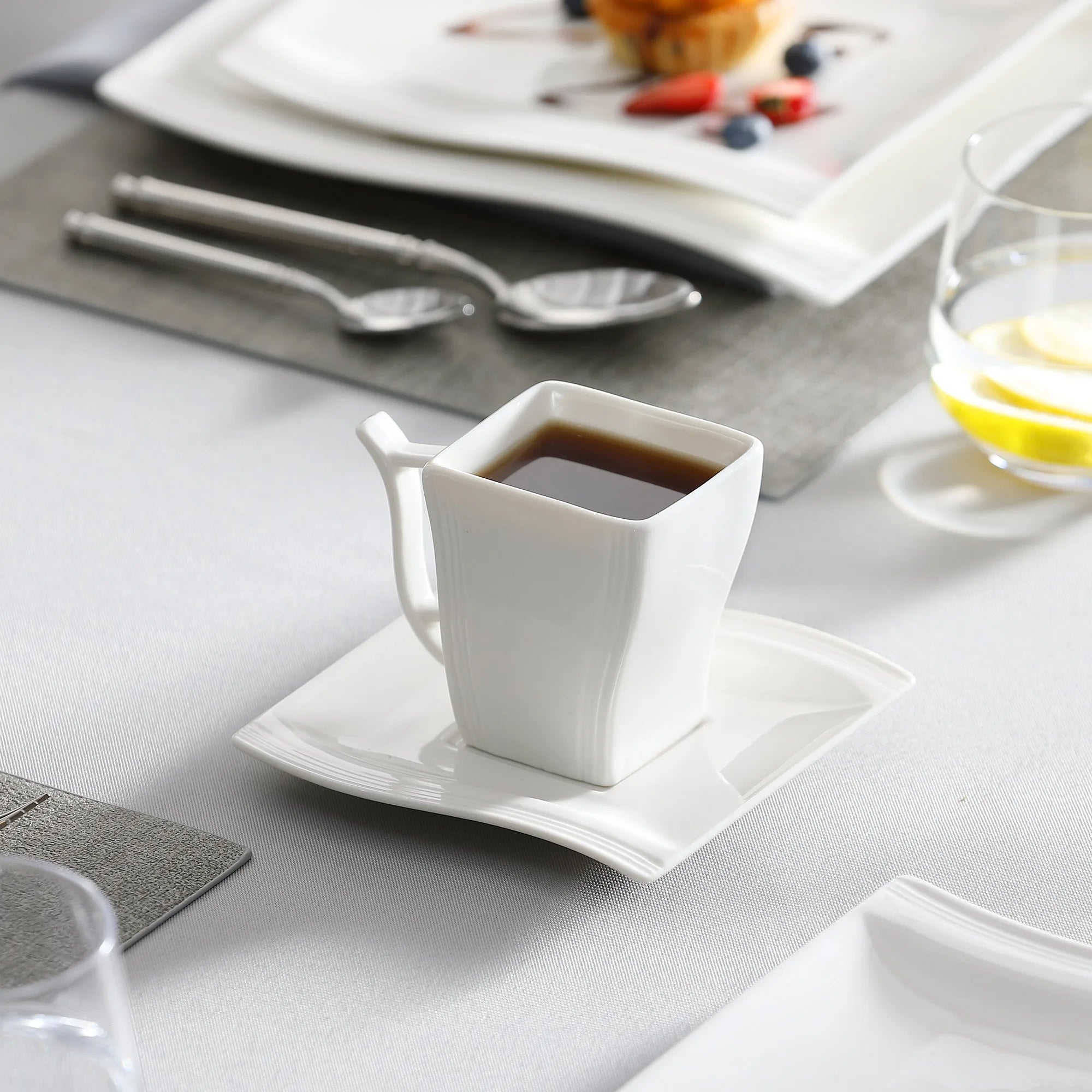 MALACASA Flora White Porcelain Dinnerware Set – 30/60 Pieces