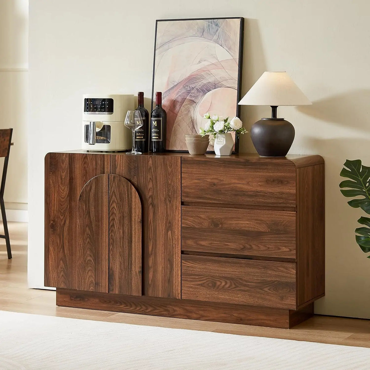 Pearlrise size-family comparison with compact and wider cabinet configurations