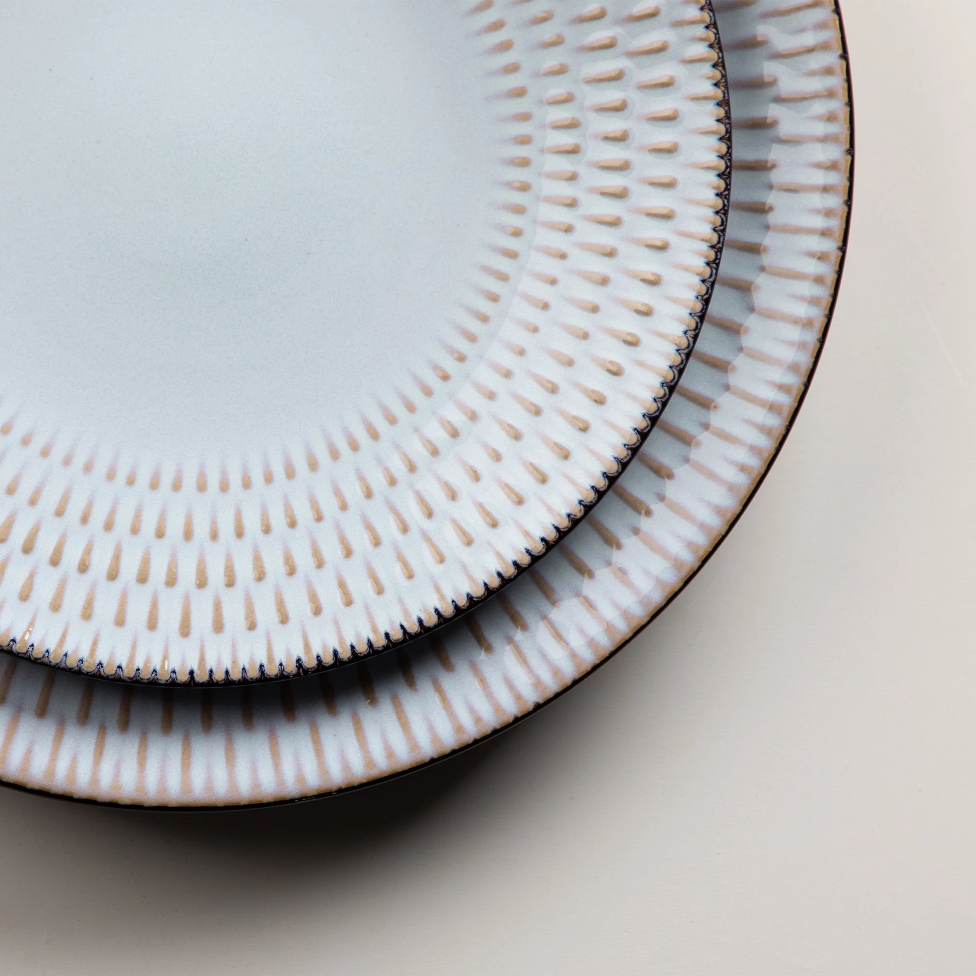 VANCASSO Pluvo Embossed Stoneware Dinnerware Set